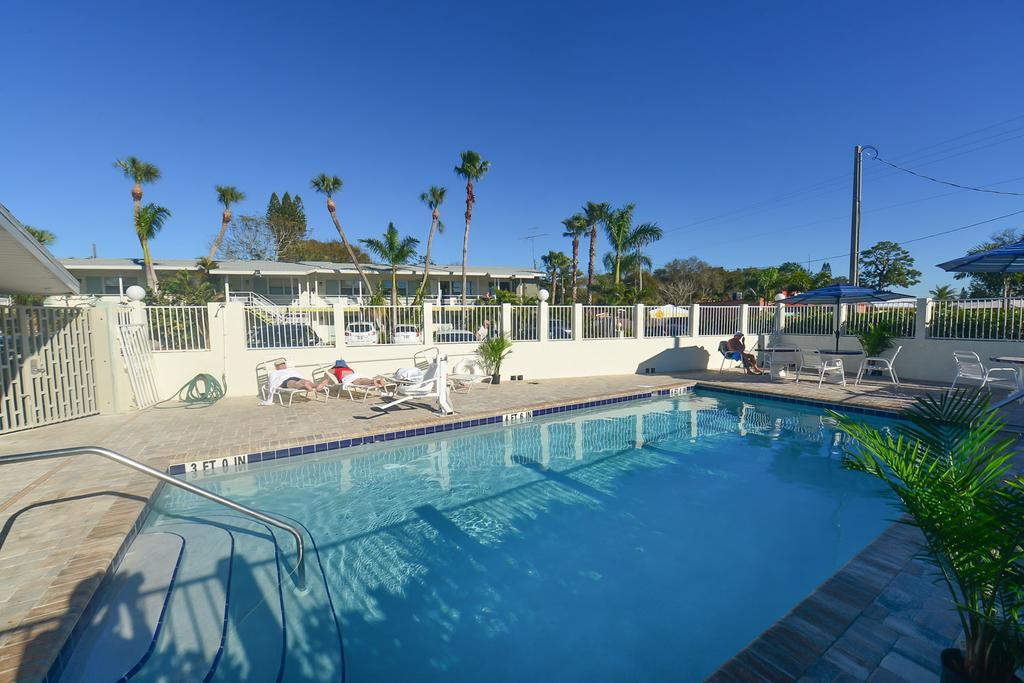 Regency Inn & Suites Sarasota Eksteriør billede